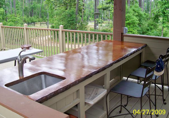 Preparing Your Outdoor Wood Countertop To Survive The Seasons